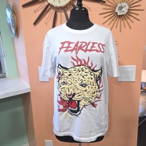 Members Only Large Fuzzy Leopard T-shirt White Fearless Cheetah Graphic Tee